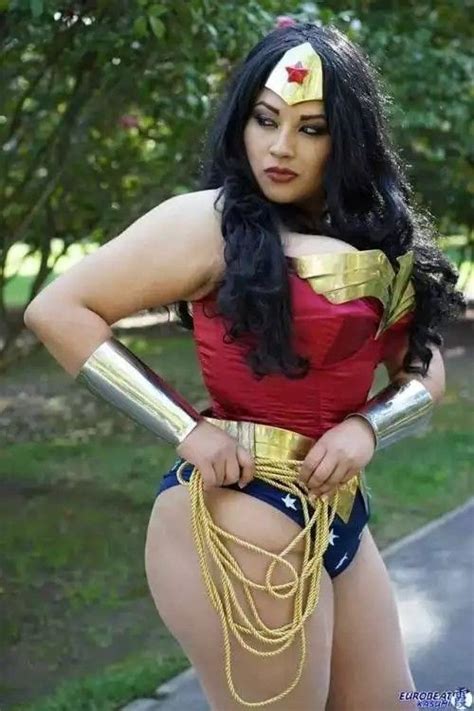 Pingl Par Yoman Sur Cosplay Wonder Woman