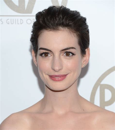 Anne Hathaway Shows You 10 Inventive Ways To Wear A Pixie Anne