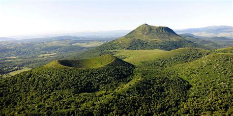Book online, pay at the hotel. Stay Hotel Puy-de-Dôme In the middle of volcanoes in the heart of Auvergne.