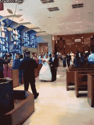 Wedding Fail By Cheezburger Find Share On Giphy