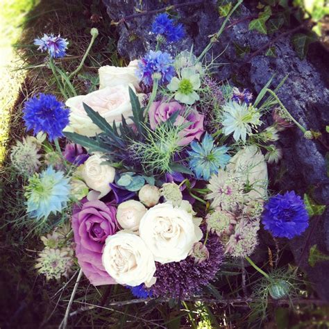 Bridesmaid Bouquet With Nigellacornflower Cool Water Rose Bombastic