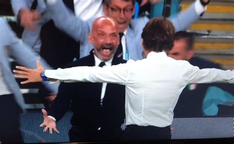 Fabrizio Romano On Twitter We Love To See Gianluca Vialli Celebrating