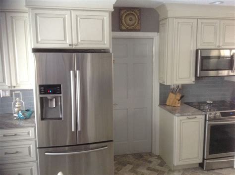 Photos in diamond louden kitchen. Diamond Reflections-Henderson Maple- Greystone on Pearl ...