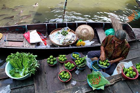 Bangkoks Taling Chan Floating Market Luxe Adventure Traveler