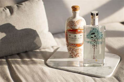Distilled from the finest natural botanicals and united by the unique flavour of the bauhinia flower, the emblem of hong kong, this artisanal small batch gin is crisp, refreshing and brimming with the spirit of the city that inspired it. A Serious Drinker's Guide To Hong Kong Gin | Tatler Hong Kong