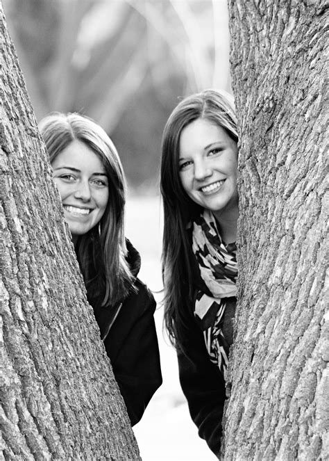 Best Friend Poses Sisters Photoshoot Friend Photos Friendship