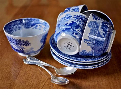 You can also choose from disposable. How To Identify The 10 Most Popular China Patterns - Live ...