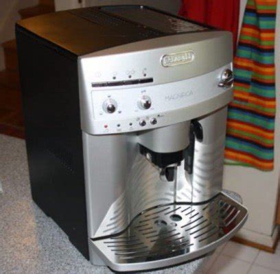 Highly recommended for people with a higher budget. DeLonghi ESAM3300 Magnifica Super-Automatic Espresso ...
