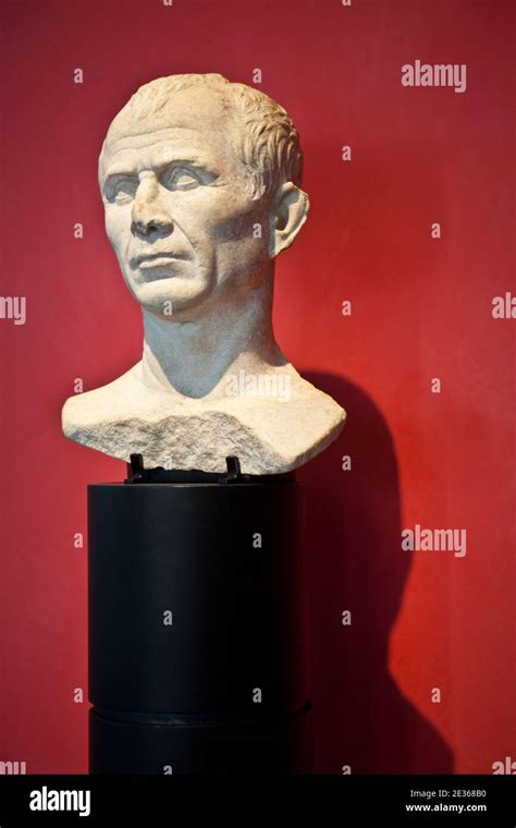 Musée Arles Antique Bust Of Caesar Stock Photo Alamy