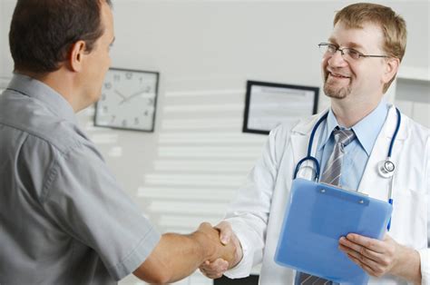 Salaries for related job titles. Oncologist Salary - Salaries WIKI