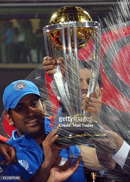 Ms Dhoni 2011 World Cup Photos And Premium High Res Pictures Getty Images