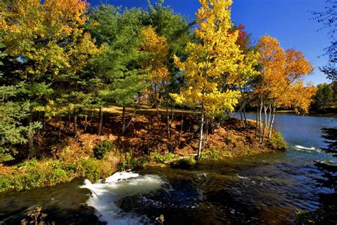 The Best Places To See Fall Foliage In Canada Prince Edward Island