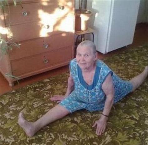 Years Old Grandma Doing Splits Funny Photos Funny Pictures The