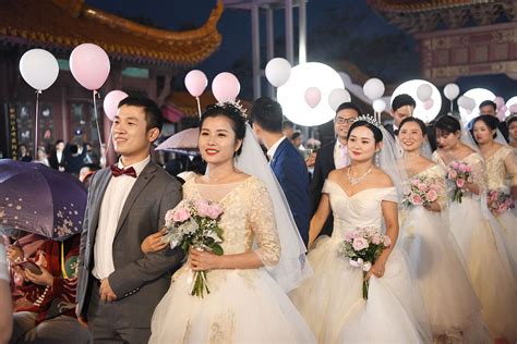 china gives paid marriage leave to boost birth rate startup pakistan