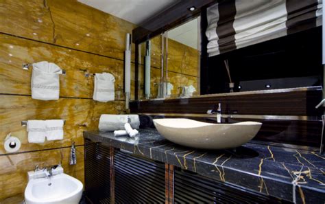 Superyacht Manifiq By Mondomarine Guest Bathroom Interior By Luca