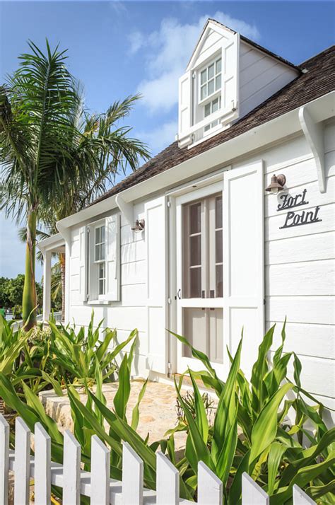 Blue cottage house tour turquoise room ideas. Beach Cottage in the Bahamas - Home Bunch Interior Design Ideas