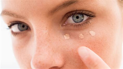 Common Concealer Mistakes That Everyone Makes