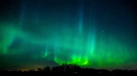 Northern Lights Visible Across Canada Tonight Listed