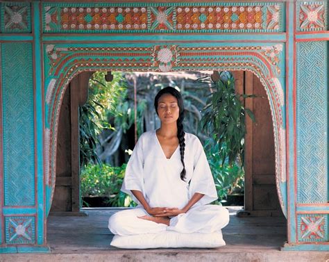 Balinese Retreats: Experience the Healing Power of Balinese Massage, Flower Baths, and Body Scrubs