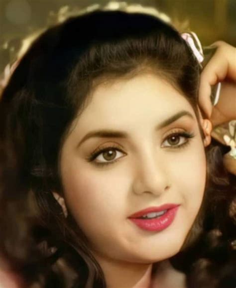 Divya Bharti S Death Anniversary Mystery Behind Tragic End Of 19 Year Old Bollywood Actor