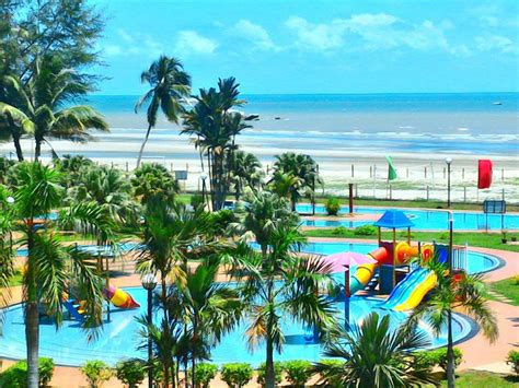 5.3 miles to city centre. De Rhu Beach Resort in Kuantan - Room Deals, Photos & Reviews