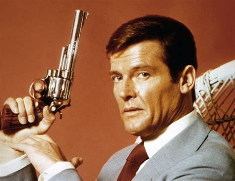 James Bond Roger Moore Called Daniel Craig The Best 007 Nobodys Done It Like Daniel Craig