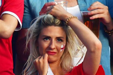 England Fans Can T Cope As World Cup Extra Time With Croatia Unfolds