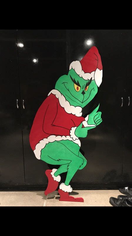 6 foot tall Grinch yard Christmas decoration for Sale in ...