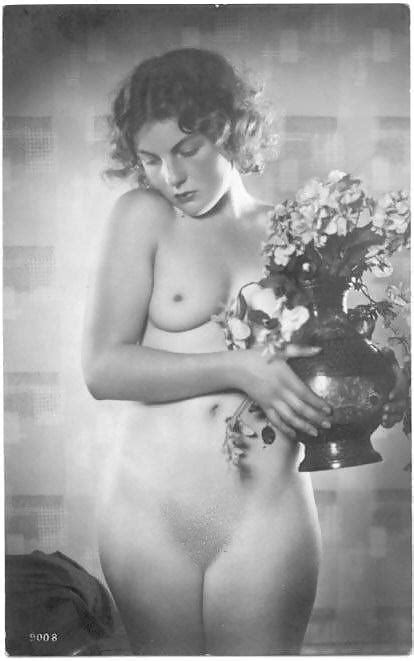 Vintage Erotic Photo Art 6 Nude Model 3 C 1940 19