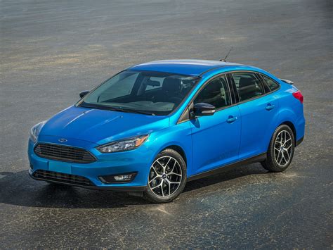 Read expert reviews on the 2015 ford focus from the sources you trust. 2015 Ford Focus - Price, Photos, Reviews & Features