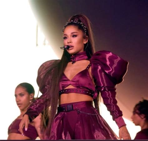 Ariana Grande Is The New Queen Of Coachella Brings Out Diddy Mase