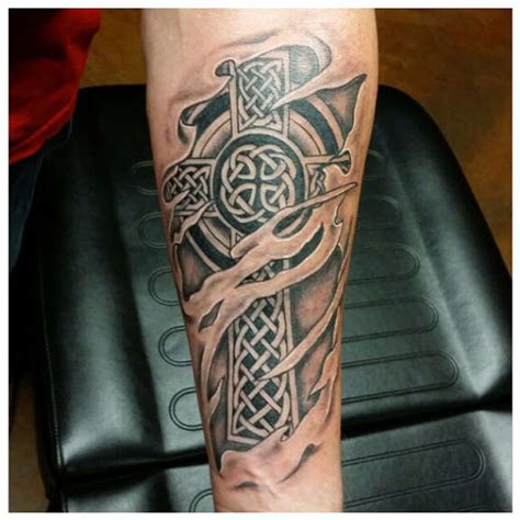 These were also called as ringed crosses. 41 Simple and Detailed Celtic Cross Tattoos