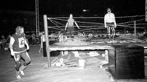 Sabu in a barbed wire match no copy right infringement intended!! [O-T[ 12 peleas mas harcore,Mick Foley+1 temita - Taringa!