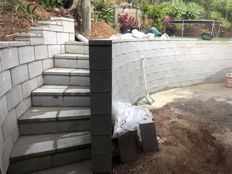 Concrete Block Retaining Walls Segmental Retaining Walls Are Modular