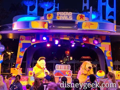 pictures pixar pals dance party tomorrowland terrace the geek s blog