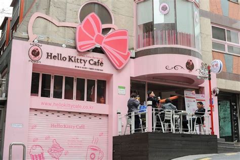 4 Hello Kitty Cafes To Visit In Asia Seoul Taipei Hong Kong And