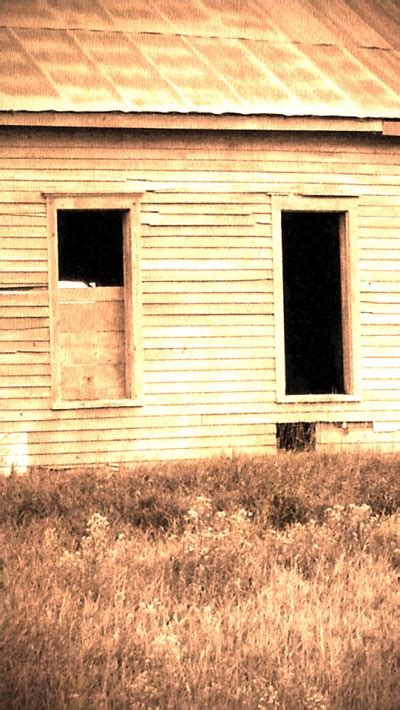 Old Abandoned Homestead Abandoned Forgotten And Decayed