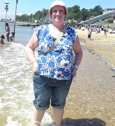 Obese Nurse Shamed Into Losing 8 Stone After Seeing Photos Of Herself At Sons Graduation