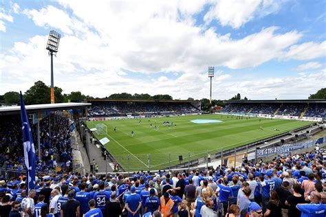 Lilien, neuigkeiten und historisches, berichte und bilder für verrückte lilienfans. SV Darmstadt 98: Stadionvorstellung