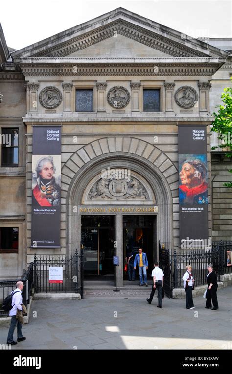 Entrance National Portrait Gallery London Hi Res Stock Photography And