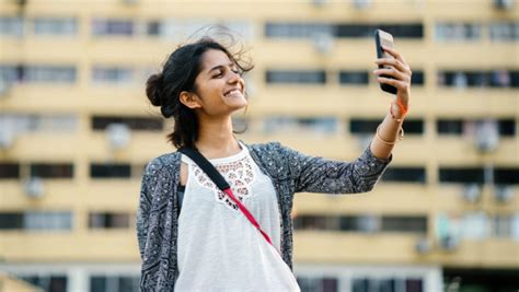 5 Tips For Taking The Best Selfies Softonic