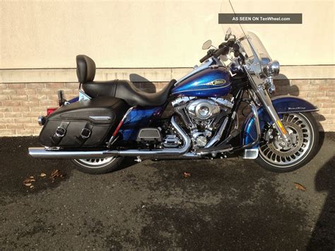 Harley's engineers accomplished this by carefully selecting where the weight would be utilized. 2009 Harley - Davidson Flhrc 113 Cubic Inch Motor