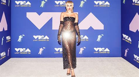 Fashion News Miley Cyrus Nude In Sheer Mugler Dress At 2020 Mtv