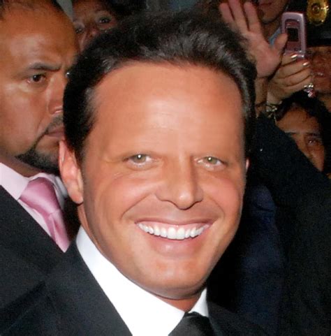 Luis Miguel - Celebrity