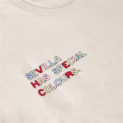 Camiseta · Sevilla Has Special Colours Superbritánico