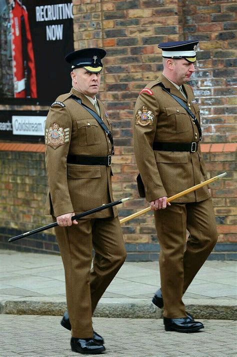 İrlanda Muhafızları Askerleri British Army Uniform British Uniforms