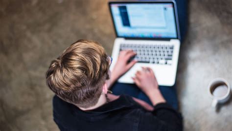 8+ Penyebab dan Cara Mengatasi Laptop Hang (100% Ampuh)