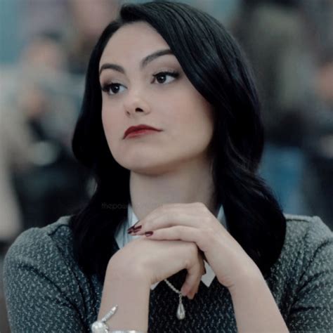 The best gifs of veronica lodge on the gifer website. veronica lodge layouts | Tumblr