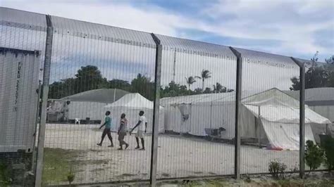Human Rights Watch Moment Of Truth For Manus Island Refugees Peace Is Our True Nature