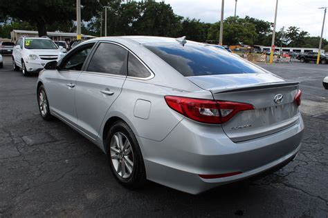 Pre Owned 2015 Hyundai Sonata 24l Se Sedan 4 Dr In Tampa 2458 Car